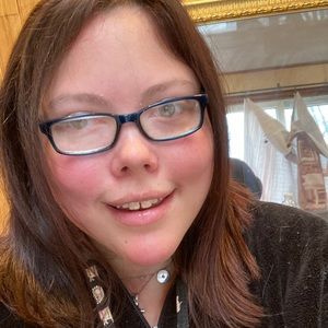 Meet your Posher, Mari